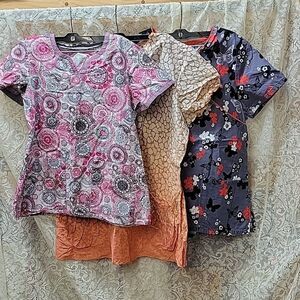 Bundle of 3 scrubs tops : Scrubstar, Koi by Kathy Peterson, Med Couture sz M